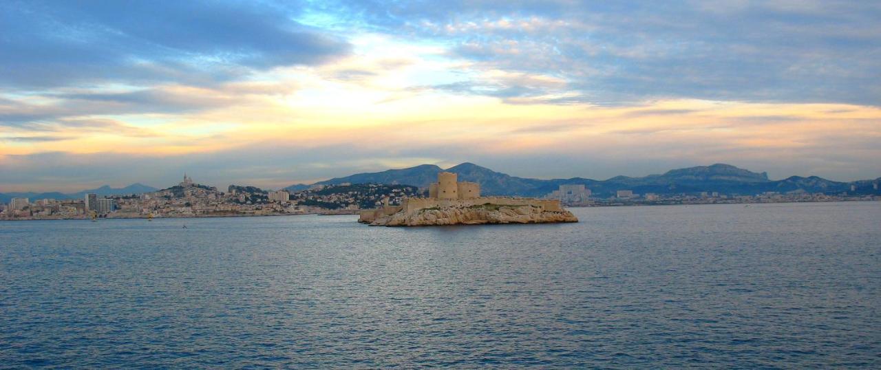 Apartamento Les Pieds Dans L'Eau Sur L'Ile Du Frioul Marsella Exterior foto